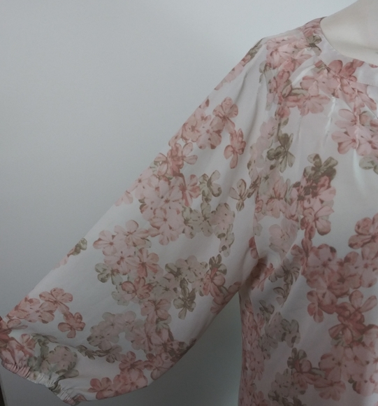 Rose & Olive longsleeve floral shirt size 2x - Picture 3 of 5
